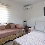 Triana Urban Apartment