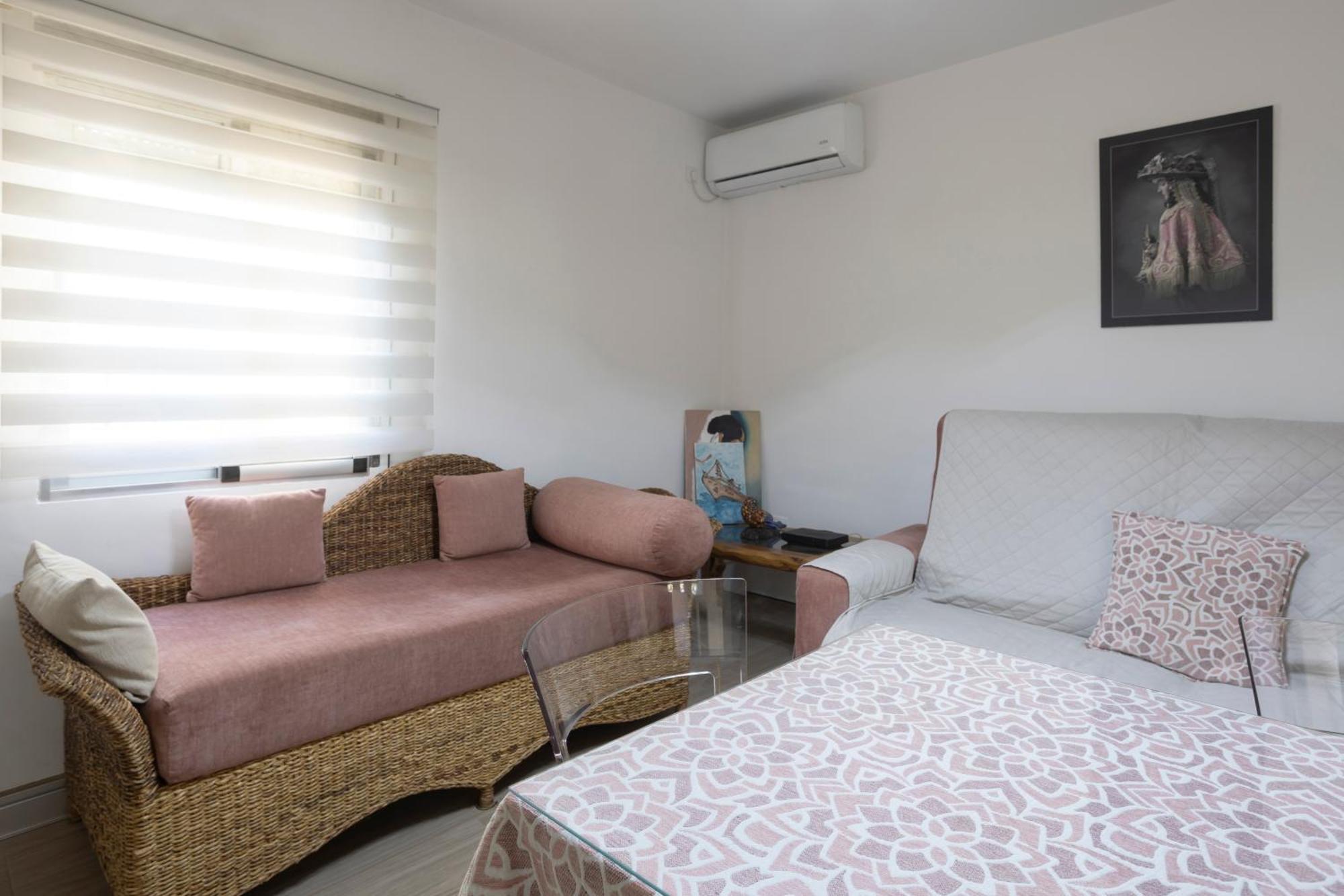 Appartement Triana Urban *